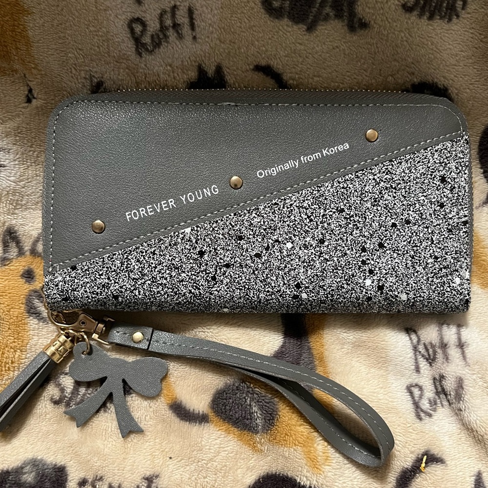 NWOT Forever Young Originally from Korea Wallet